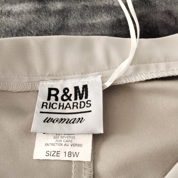 R & M Richard's Formal Jacket Pant Suit - Picture 13 of 15